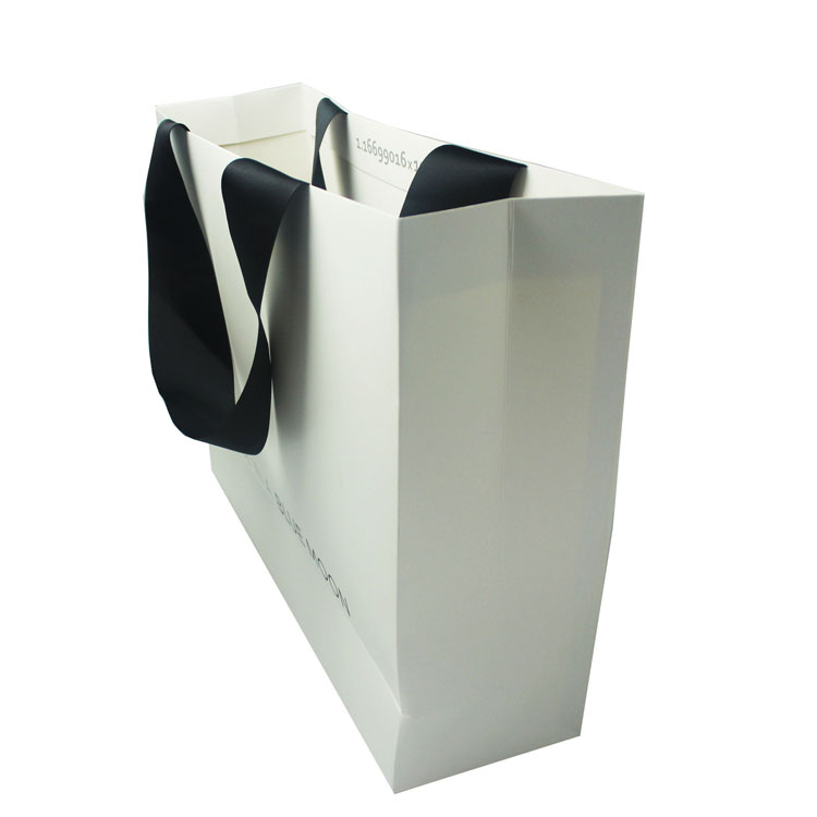 Big Size Handmade Simple White Paper Gift Bags With Wide Black Silk Ribbon Handle (2).JPG