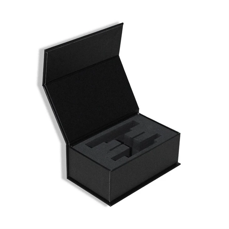 Rigid Boxes With Magnetic Lids