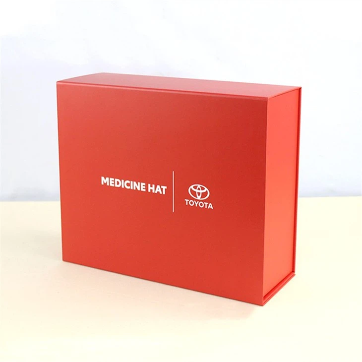 Red Folding Magnetic Box For Hat